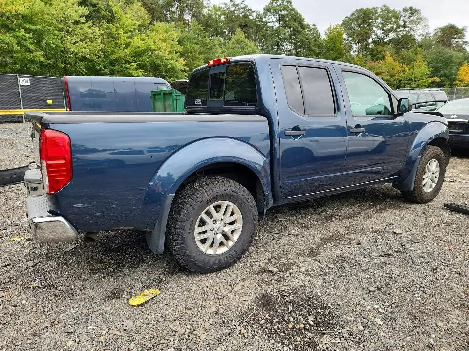 2016 NISSAN FRONTIER SV  