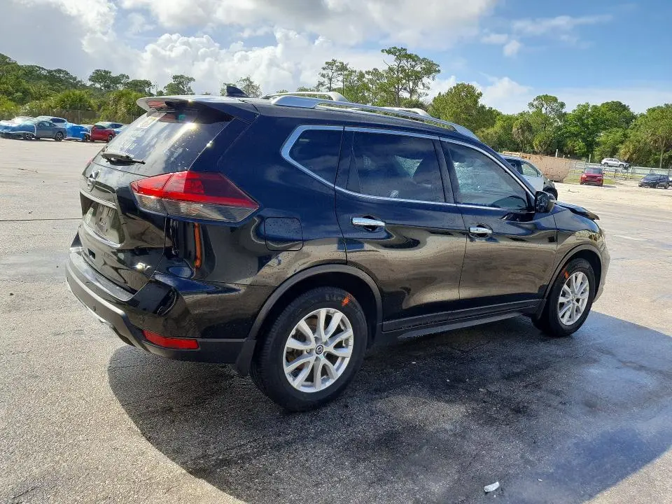 2020 NISSAN ROGUE SV  
