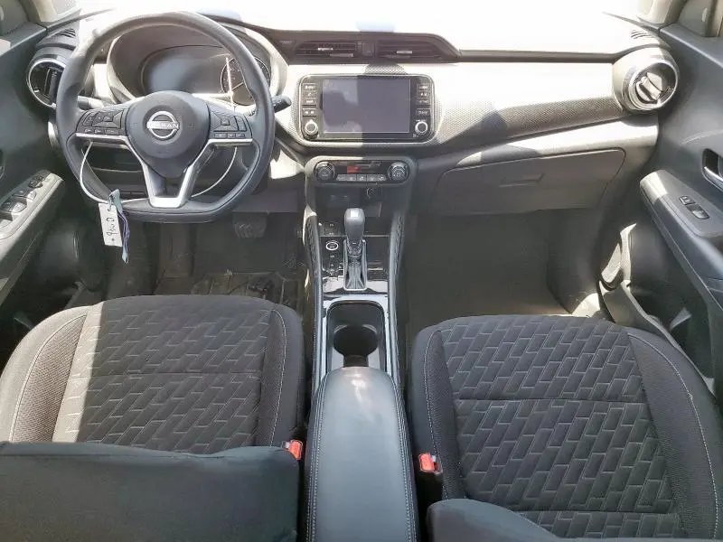 2022 NISSAN KICKS SV  