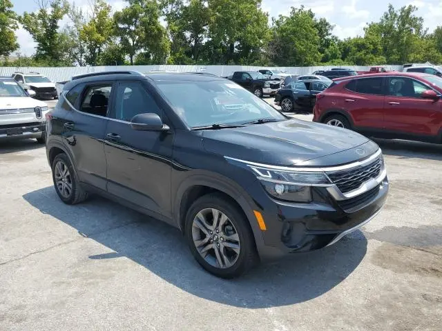 2021 KIA SELTOS S  