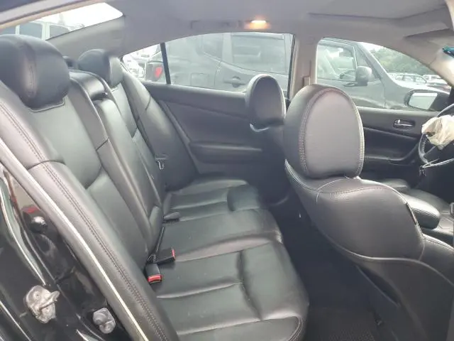 2010 NISSAN MAXIMA S  