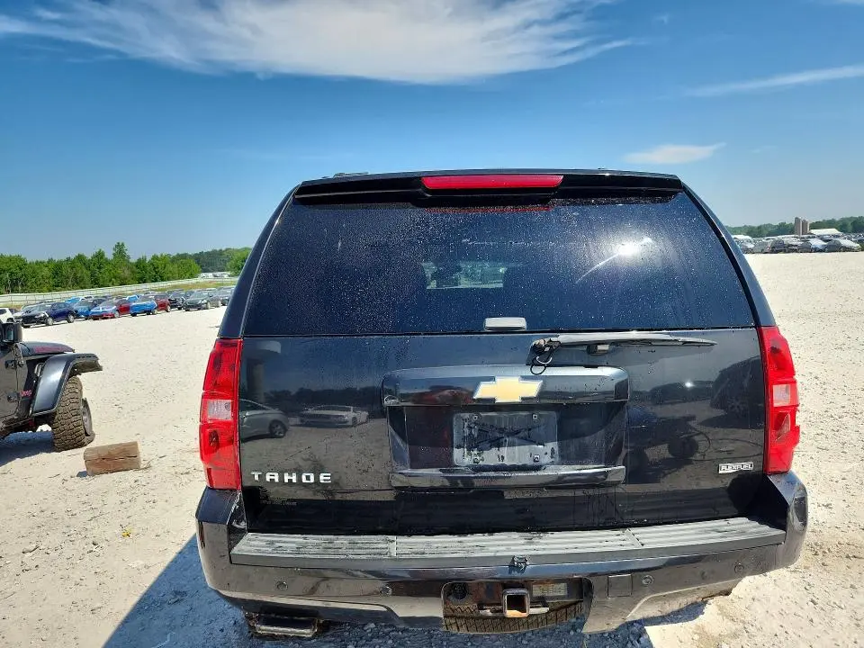 2011 CHEVROLET TAHOE K1500 LT  