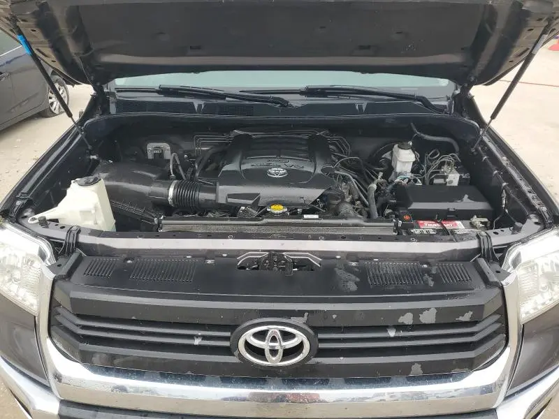 2016 TOYOTA TUNDRA CREWMAX SR5  
