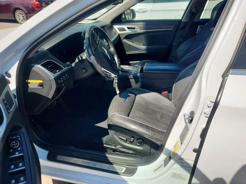 2015 HYUNDAI GENESIS 5.0L  