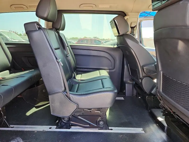 2018 MERCEDES-BENZ METRIS   