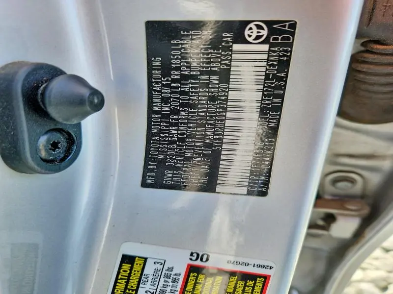 2016 TOYOTA COROLLA LE PLUS  