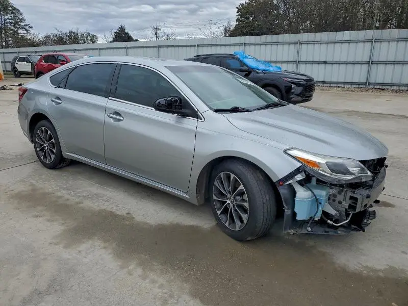 2016 TOYOTA AVALON XLE  