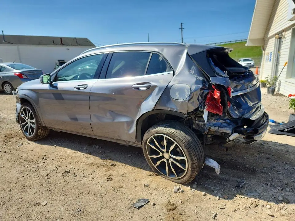 2015 MERCEDES-BENZ GLA 250 4MATIC  