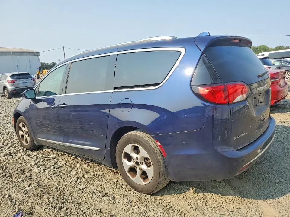 2017 CHRYSLER PACIFICA TOURING L PLUS  