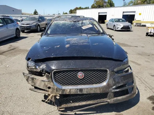 2018 JAGUAR XE   
