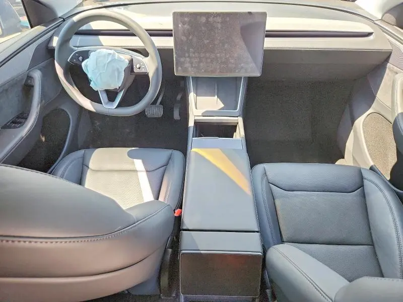 2026 TESLA MODEL Y   