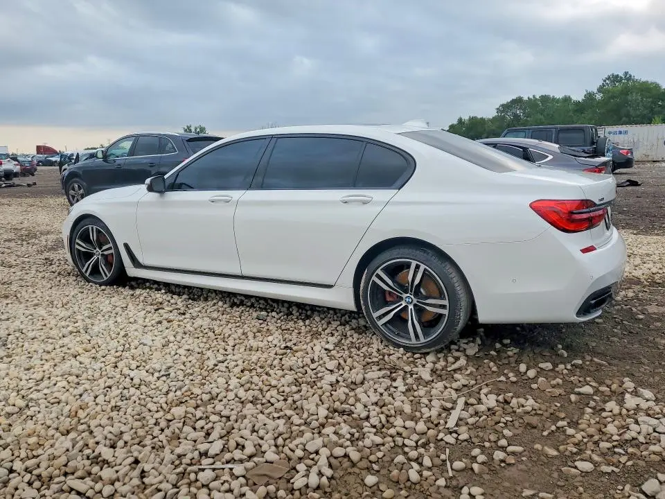 2018 BMW 750 XI  