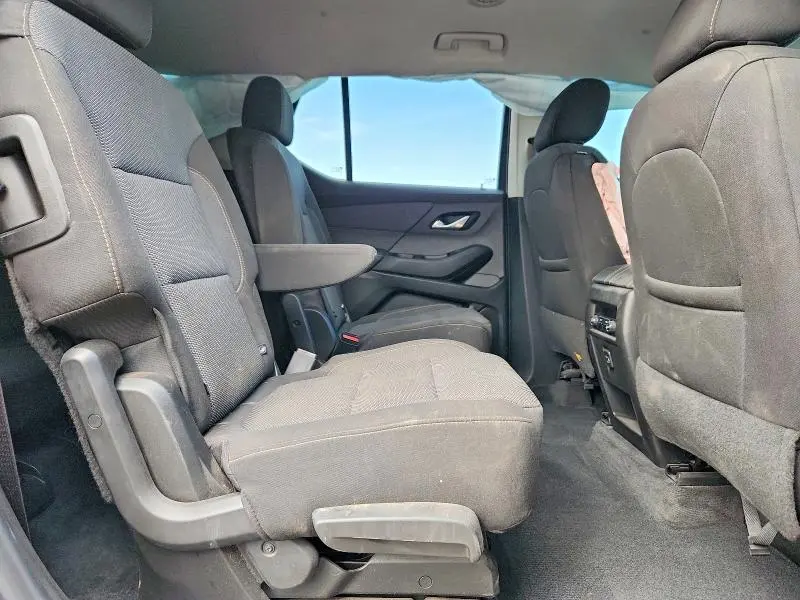 2020 CHEVROLET TRAVERSE LT  