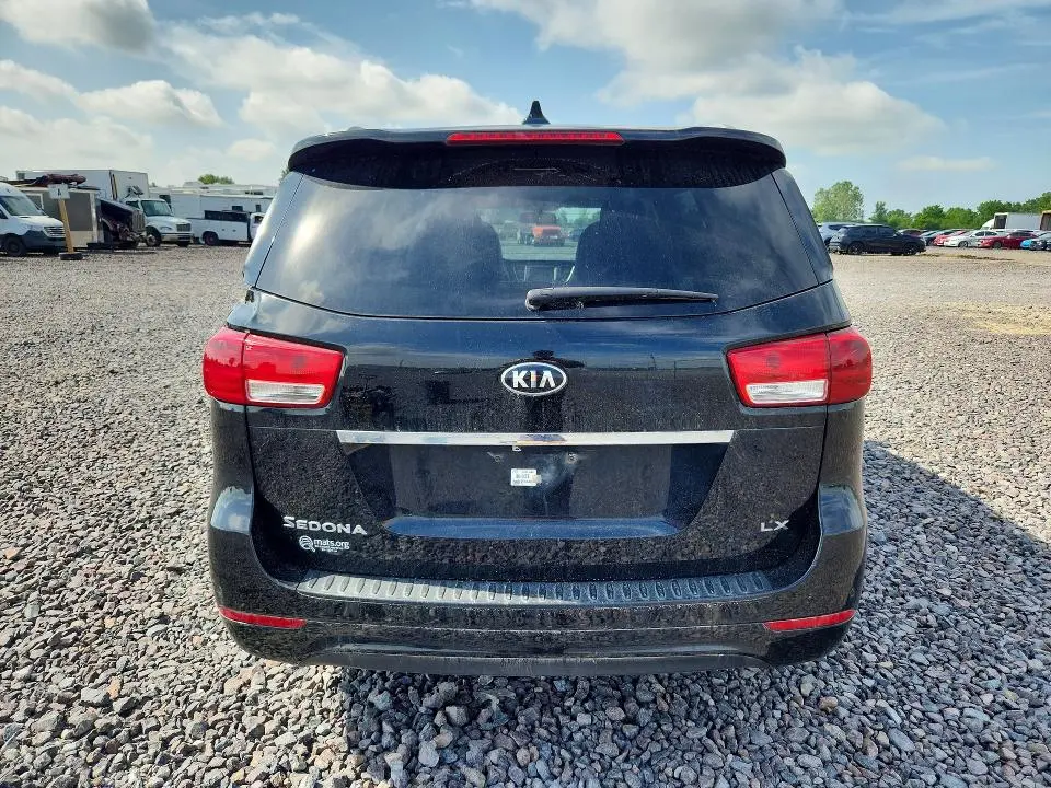 2018 KIA SEDONA LX  
