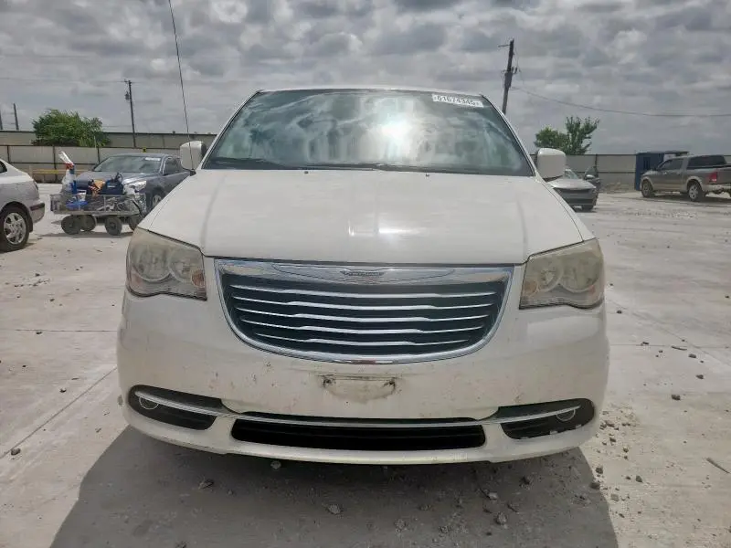 2013 CHRYSLER TOWN & COUNTRY TOURING  