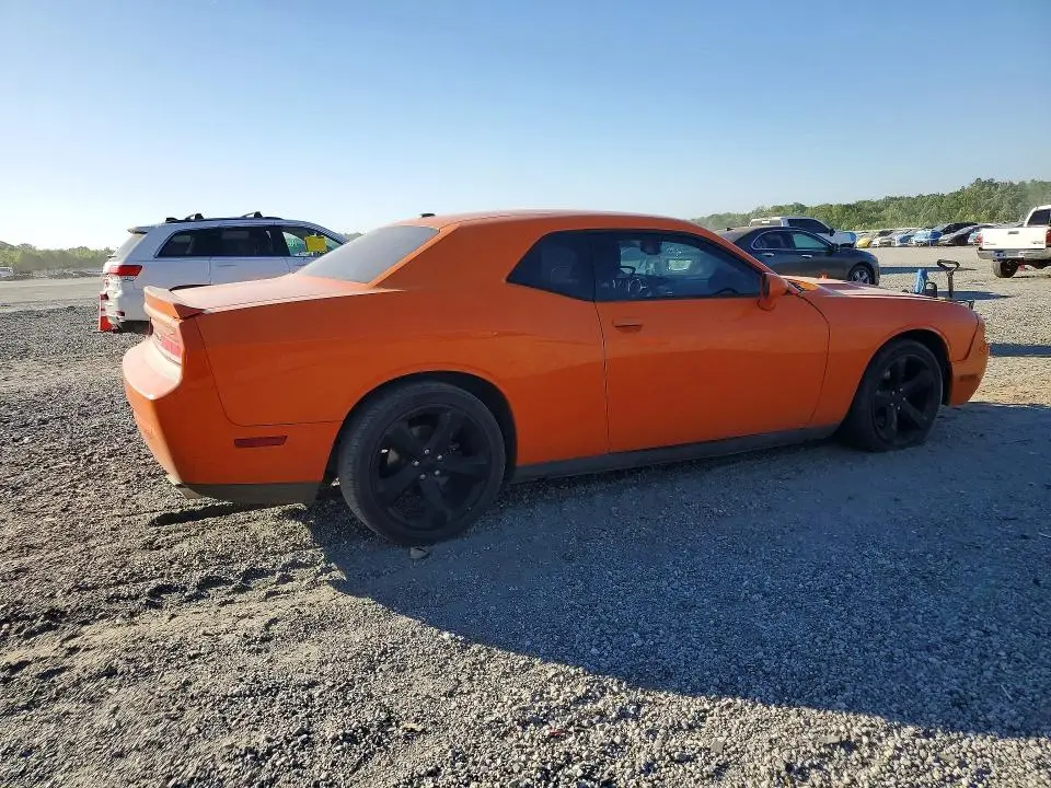 2014 DODGE CHALLENGER SXT  