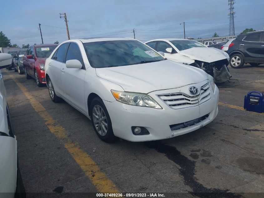 2010 TOYOTA CAMRY XLE
