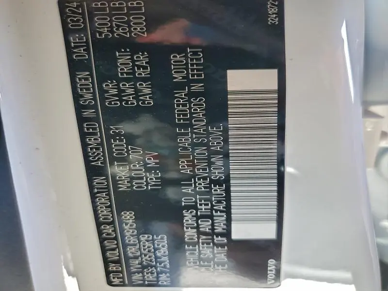 2024 VOLVO XC60 PLUS  