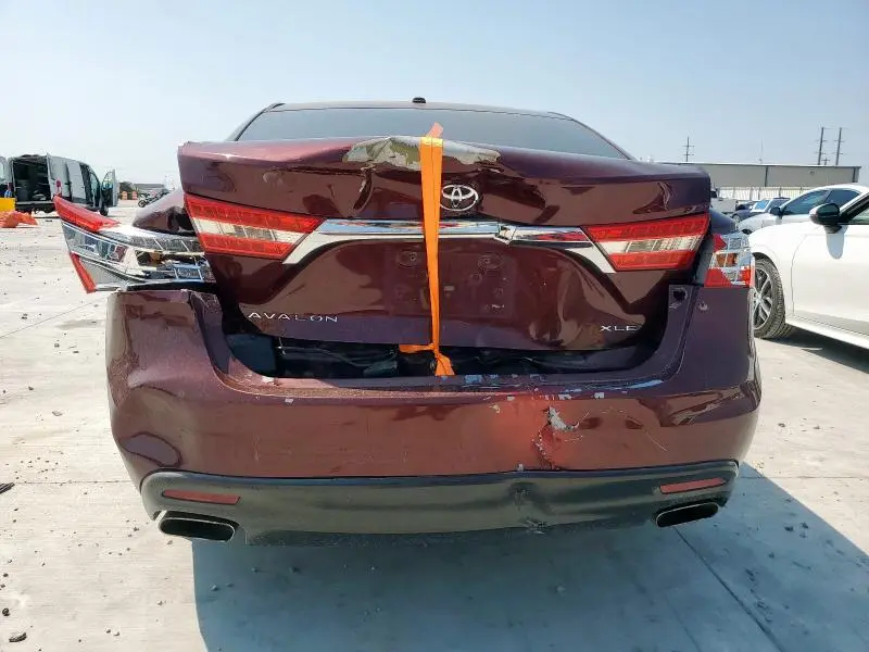 2015 TOYOTA AVALON XLE