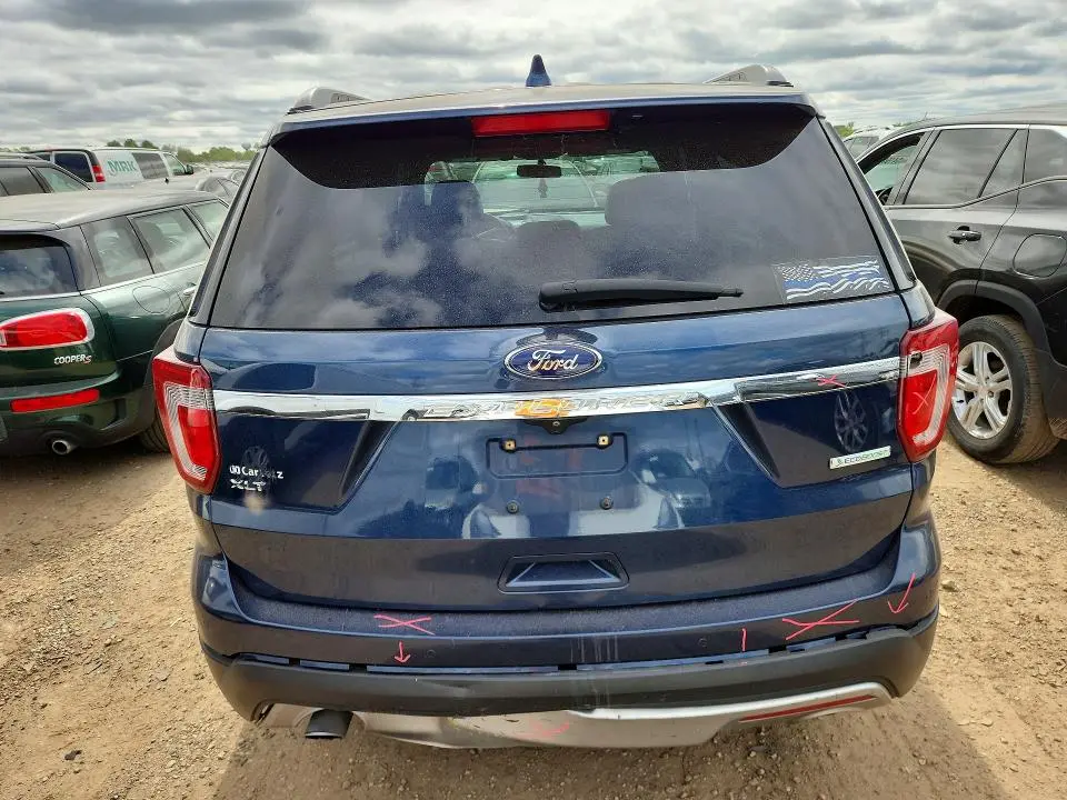 2017 FORD EXPLORER XLT  