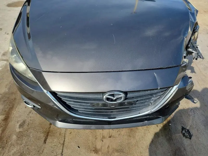 2015 MAZDA 3 SV  