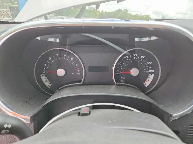 2010 FORD EXPLORER XLT  