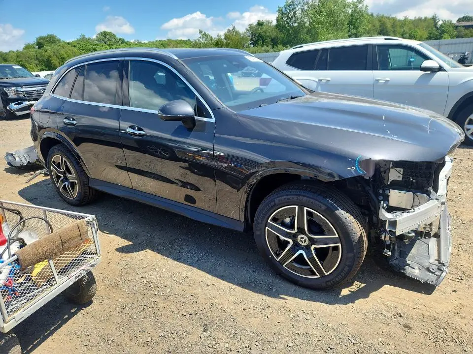 2026 MERCEDES-BENZ GLC 300 4MATIC  
