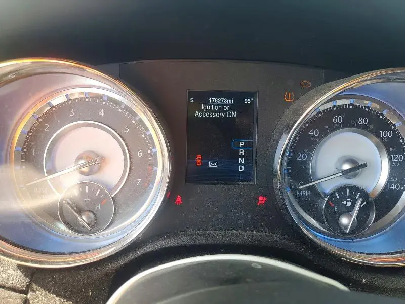 2013 CHRYSLER 300C   