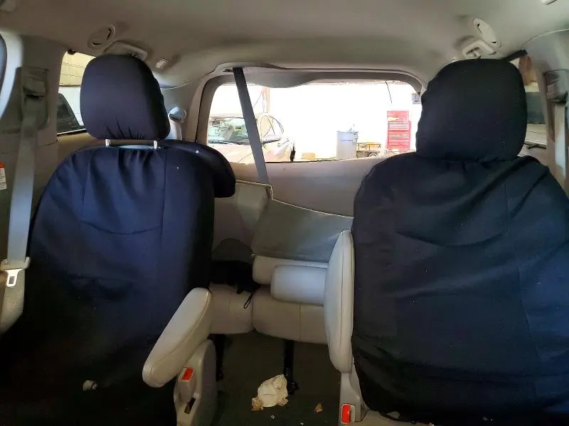 2015 TOYOTA SIENNA XLE PREMIUM 7-PASSENGER  