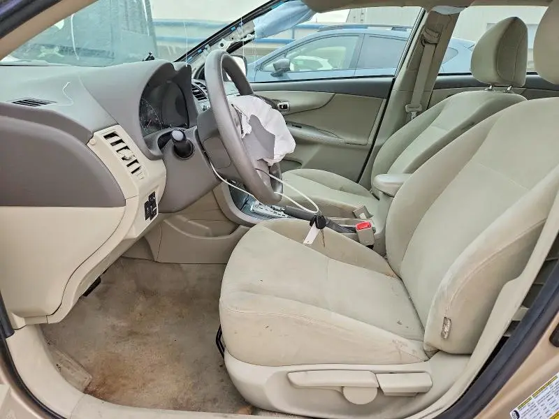 2010 TOYOTA COROLLA LE  