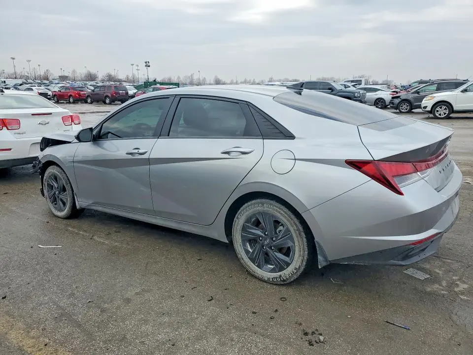 2023 HYUNDAI ELANTRA SEL  