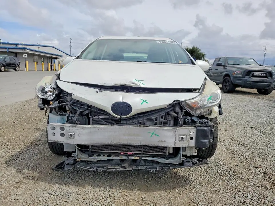 2015 TOYOTA PRIUS   