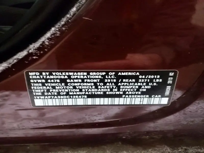 2013 VOLKSWAGEN PASSAT S  