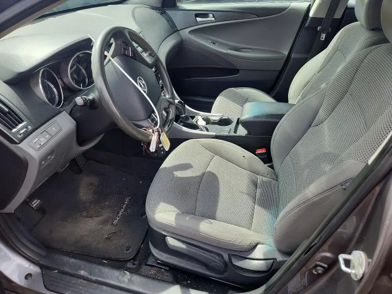 2011 HYUNDAI SONATA GLS  