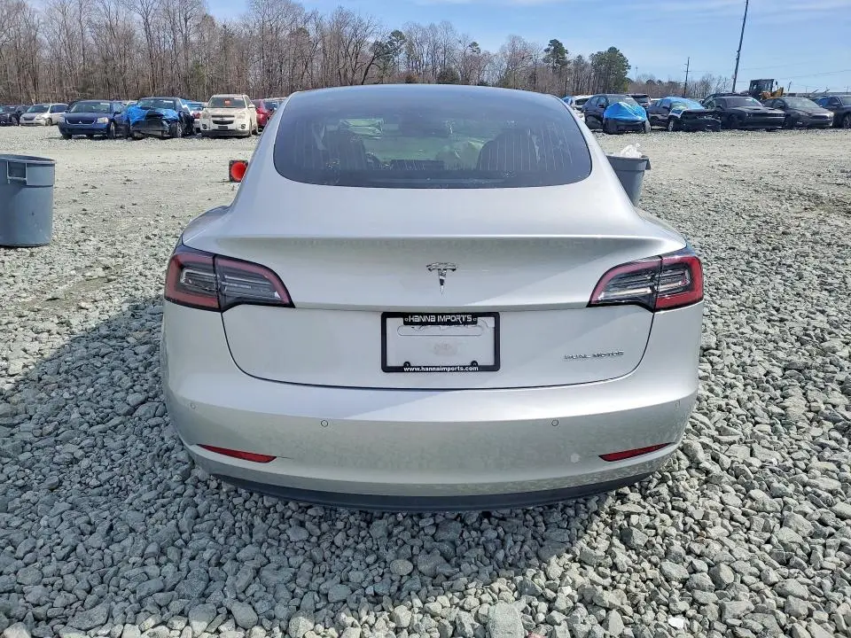 2018 TESLA MODEL 3   