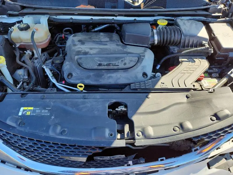 2020 CHRYSLER VOYAGER LXI  