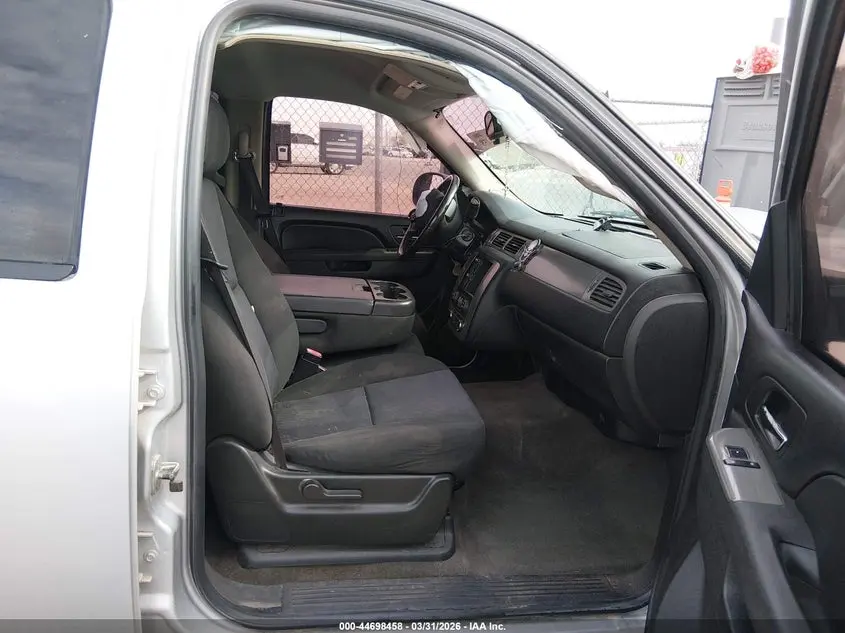 2010 CHEVROLET TAHOE LS