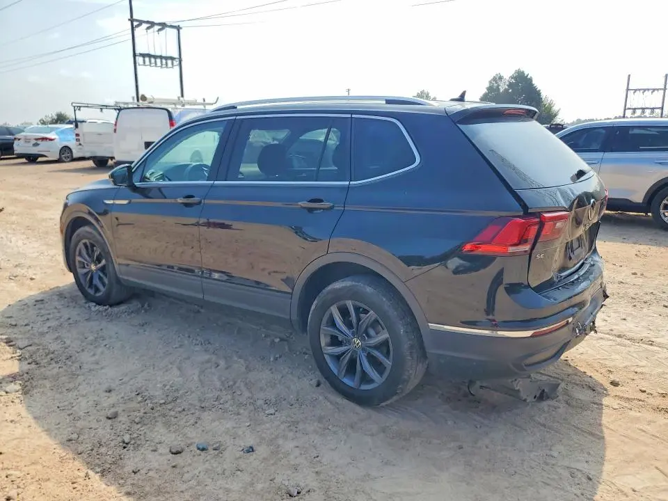 2022 VOLKSWAGEN TIGUAN SE  