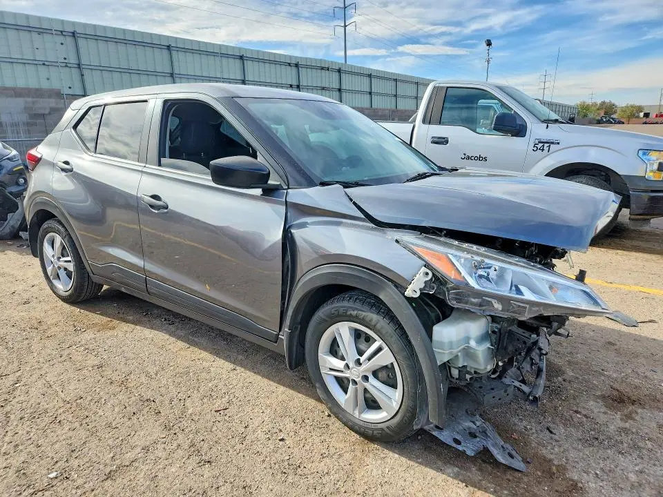 2020 NISSAN KICKS S  