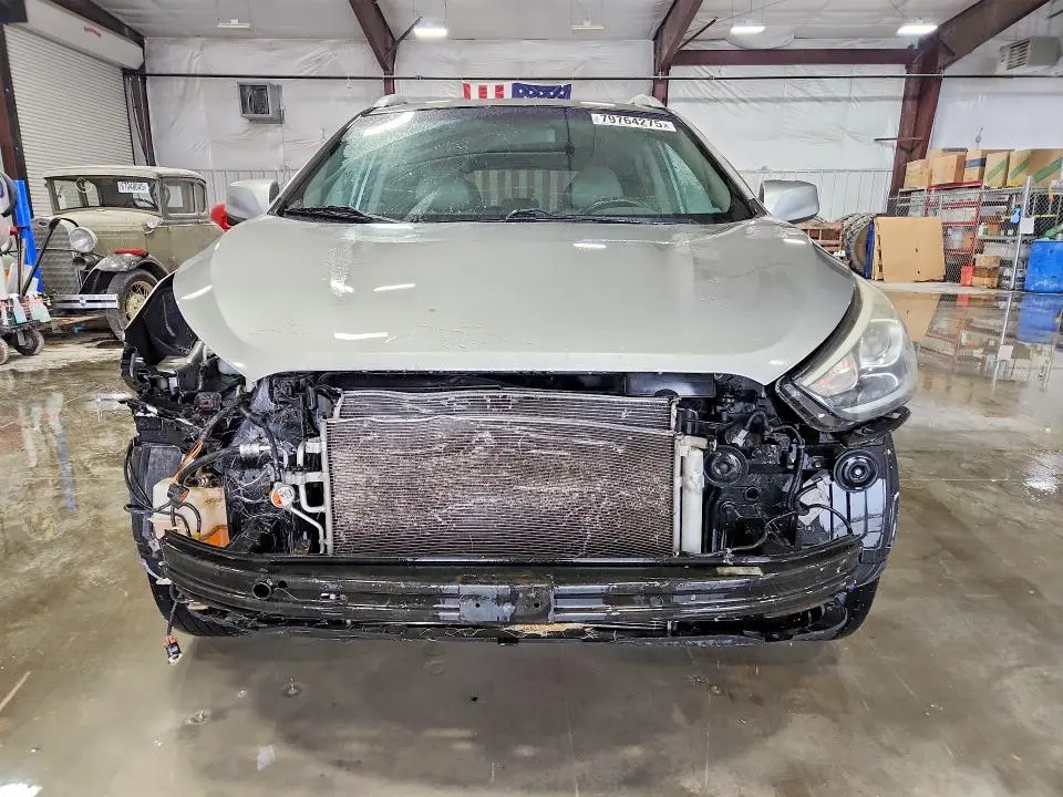 2015 HYUNDAI TUCSON SE  