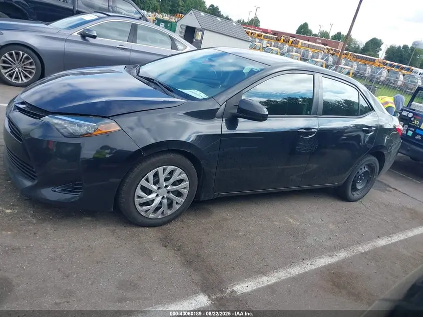 2017 TOYOTA COROLLA LE