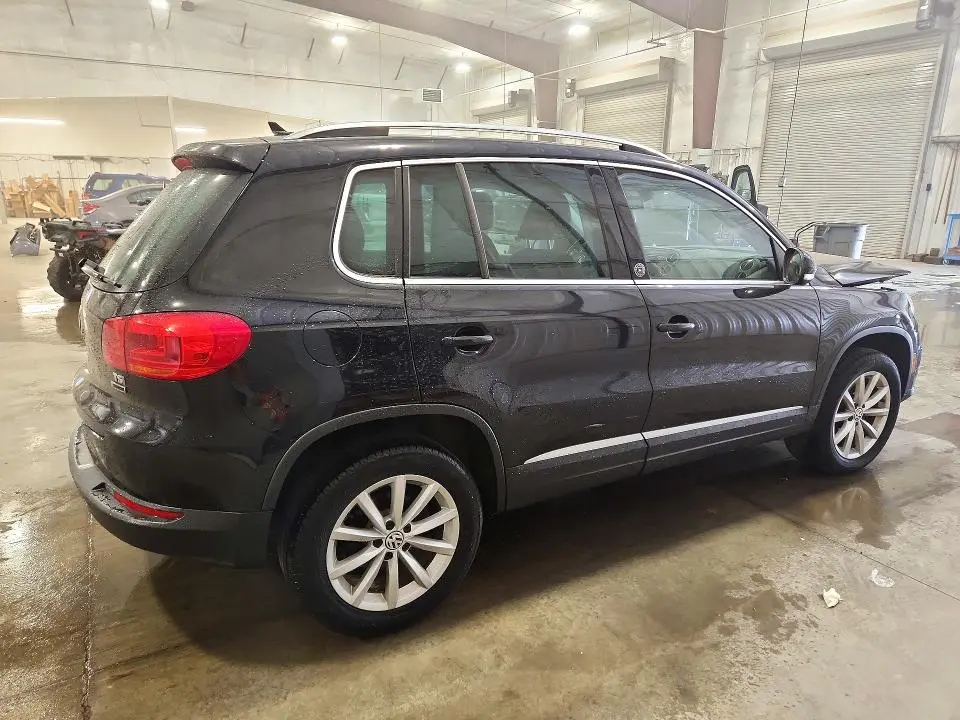 2017 VOLKSWAGEN TIGUAN WOLFSBURG  