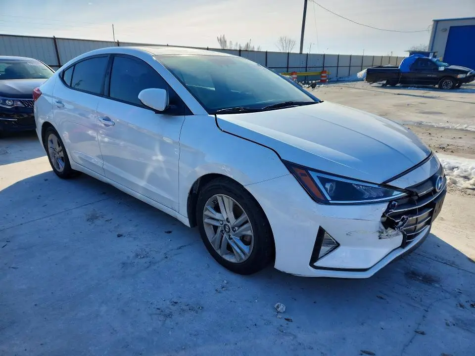 2020 HYUNDAI ELANTRA SEL  