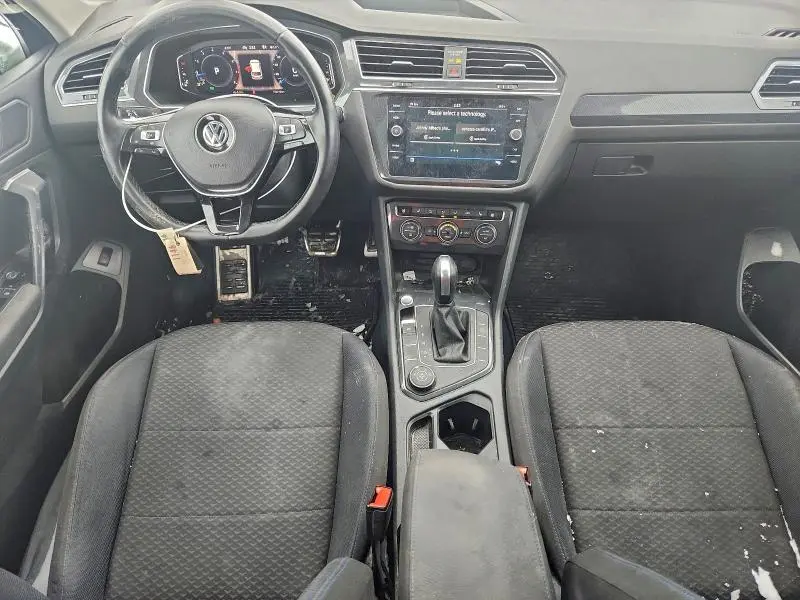 2021 VOLKSWAGEN TIGUAN SE  