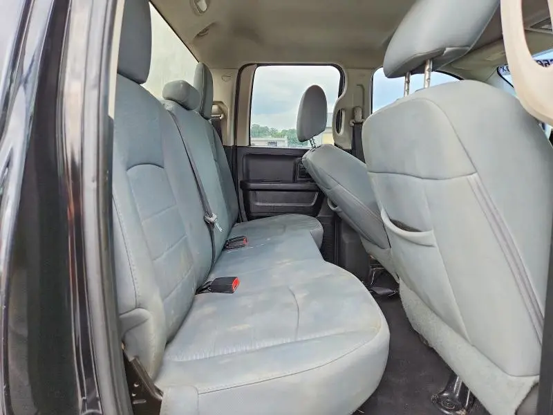2013 RAM 1500 ST  