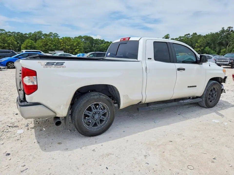 2017 TOYOTA TUNDRA SR5  