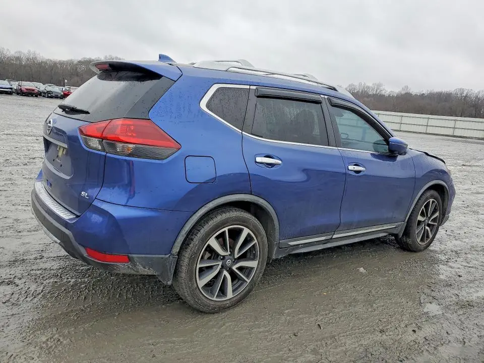2018 NISSAN ROGUE SL  