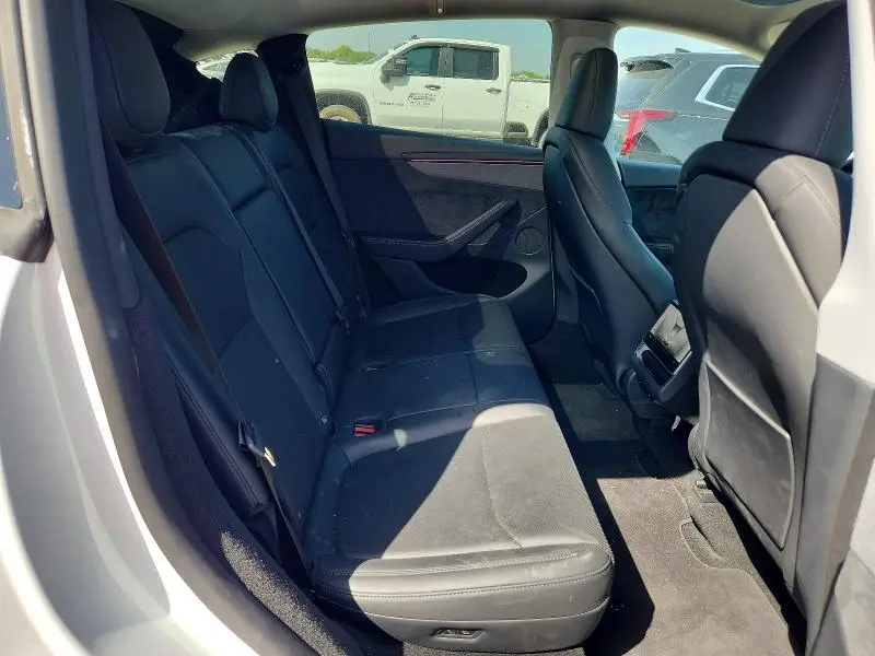 2026 TESLA MODEL Y   