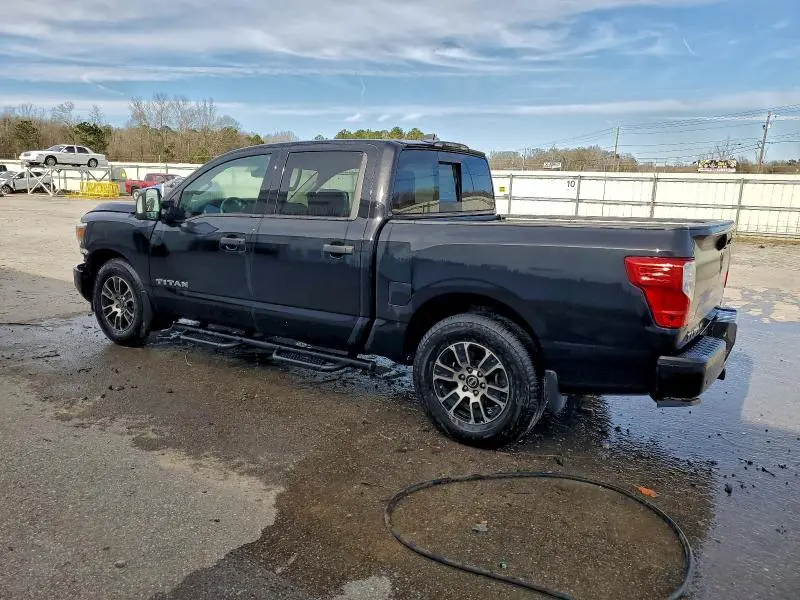 2023 NISSAN TITAN SV  
