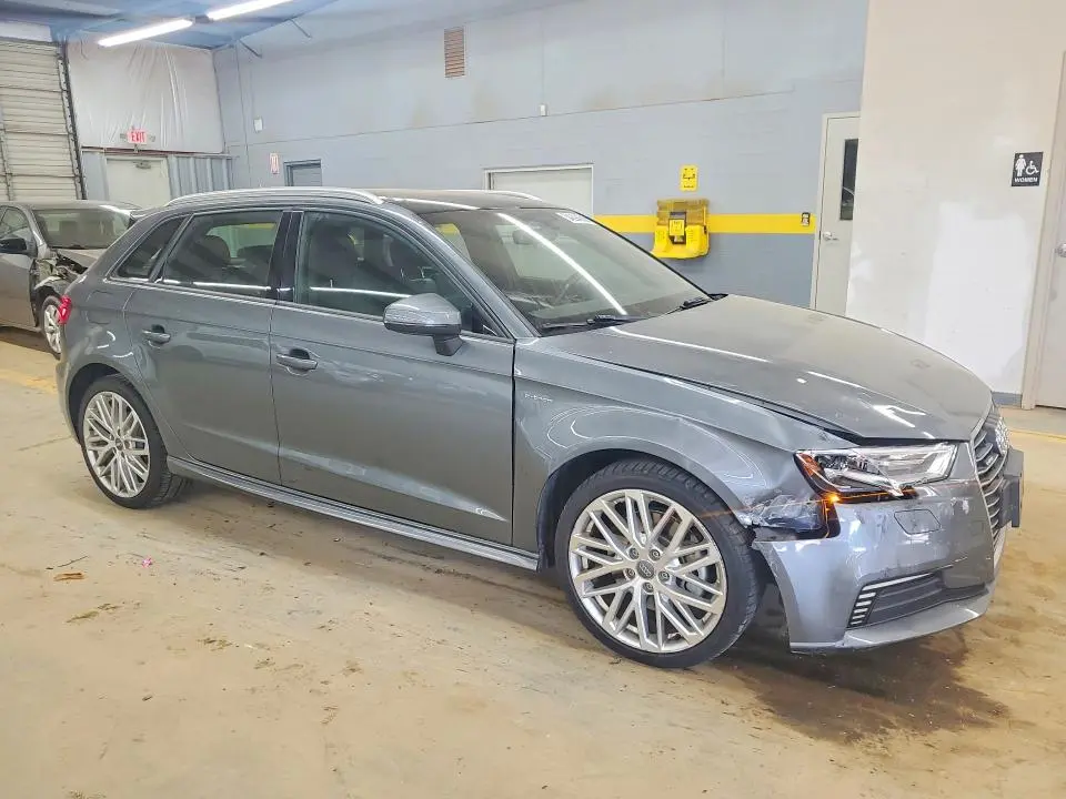 2018 AUDI A3 E-TRON PREMIUM  